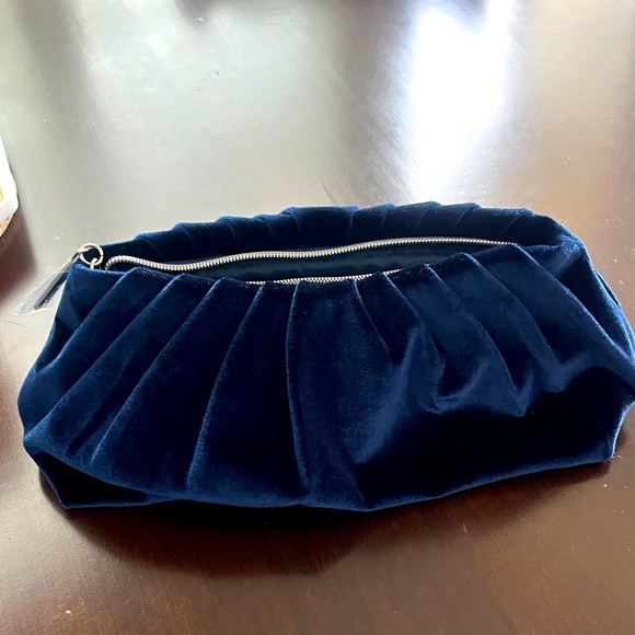 Lancôme velveteen clutch - Picture 1 of 3